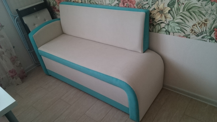 Кухонный диванчик.