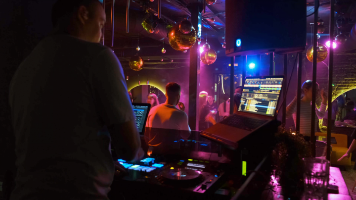 Снял и смонтировал отчет с вечеринки