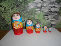 Роспись матрешек.