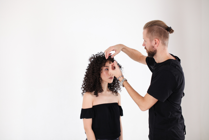 Статья "Можно ли стать парикмахером по видеокурсам"?