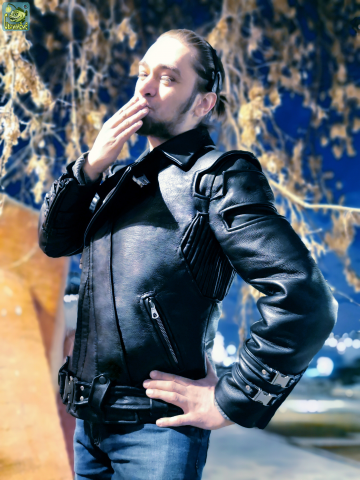 Куртка мужская кожаная.