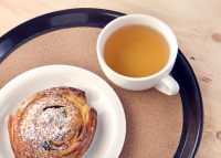 Tea with a roll