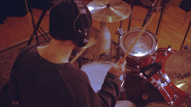 Cведение звука в ролике 'T-Fest feat. Скриптонит - Ламбада (Drum