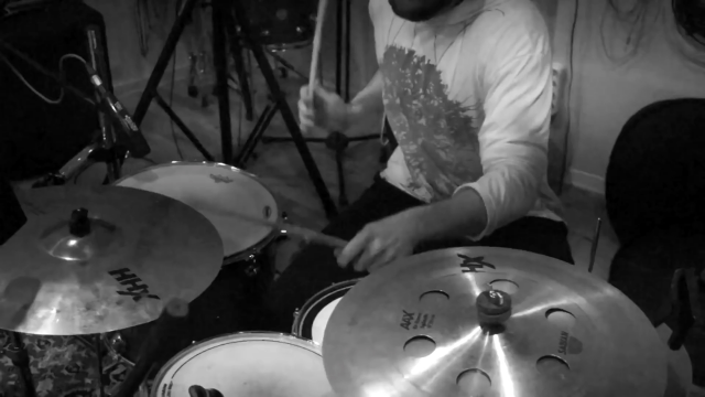 Cведение звука в ролике 'Oxxxymiron - Всего Лишь Писатель (drum