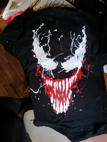 Роспись футболки на заказ