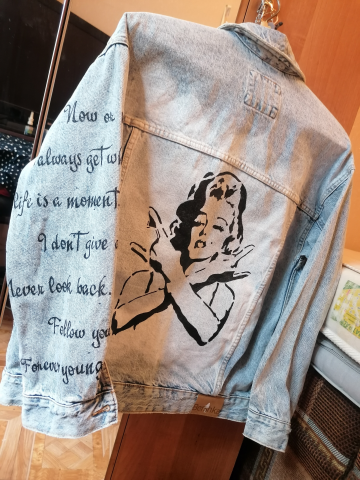 Авторская роспись джинсовки