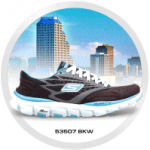 Реклама спортивной обуви «Skechers» и «Merrell».