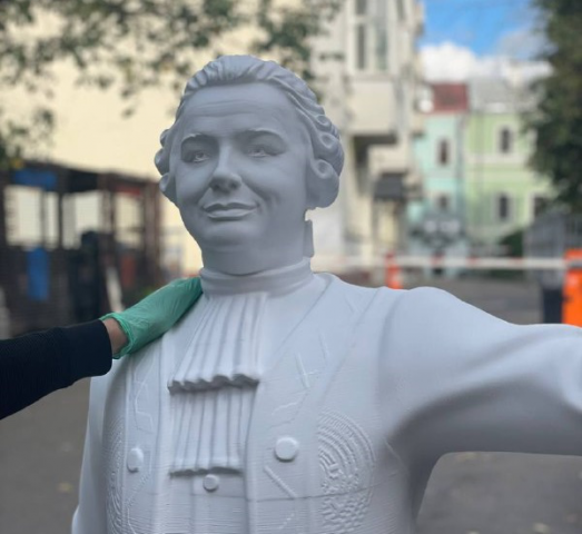 Полноразмерная статуя М.В. Ломоносова