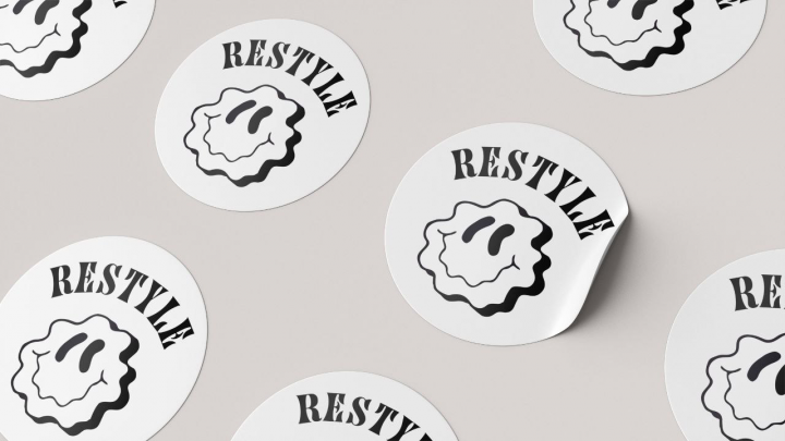 Дизайн стикеров для компании по организации вечеринок