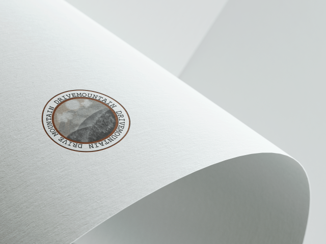 Логотип для компании Mountain Drive