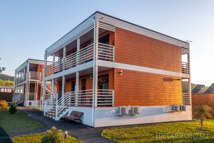 ЧАСТНЫЙ КОТЕДЖНЫЙ КОМПЛЕКС. ПОС. СУККО