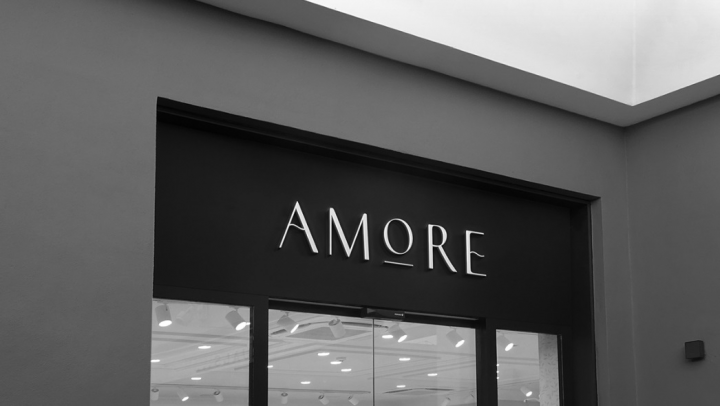 Логотип Amore