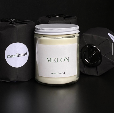 • АРОМАТИЧЕСКАЯ СВЕЧА «MELON» •