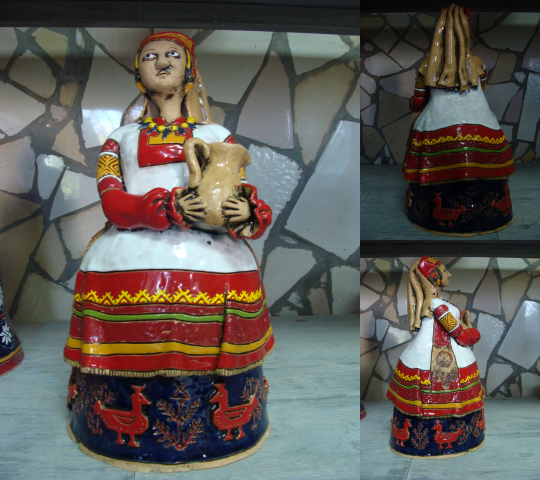 Керамика "Фигуры в русских костюмах"