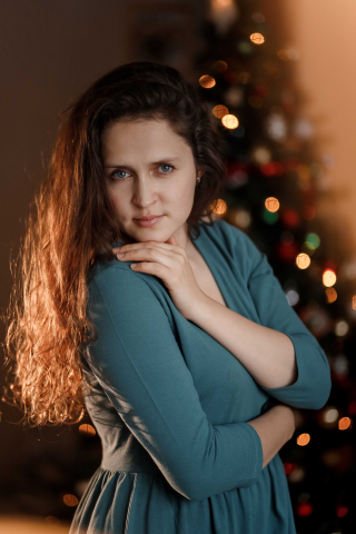 Женский портрет дома