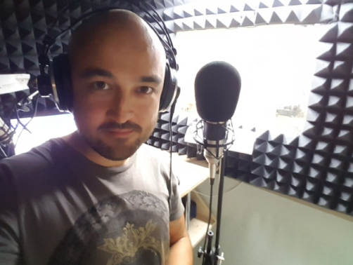 Демо диктор (2 разных варианта)