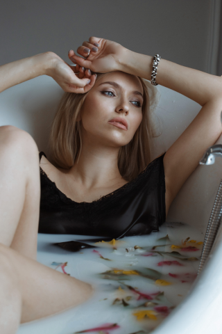 Студийная индивидуальная съёмка