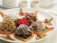 За вкусными блюдами в Ригу