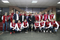 Сильнейшей команде ССХЛ «Кристалл» вручен Кубок победителя!