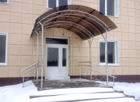 Козырек с ограждением