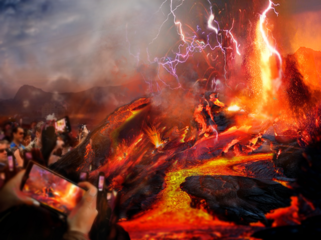 Смотрите, там кто-то есть!