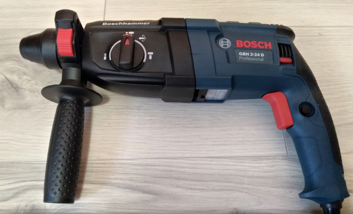 Перфоратор BOSCH GBH 2-24 D
