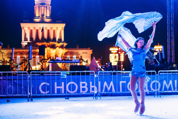 Новый год в парке ВДНХ 2019-2020