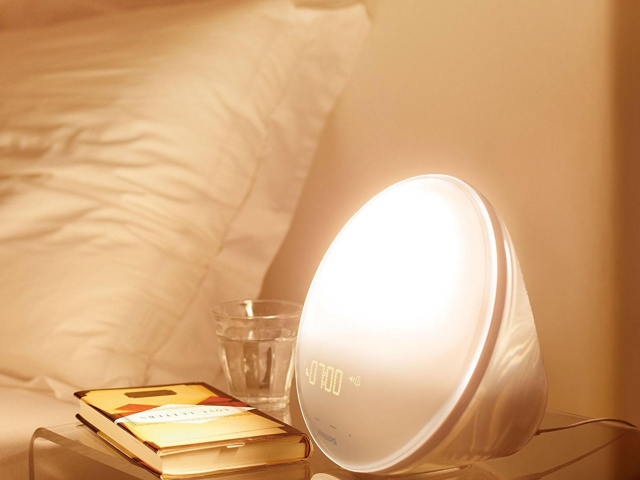 Просыпаемся с удовольствием. Световой будильник Philips Wake-up