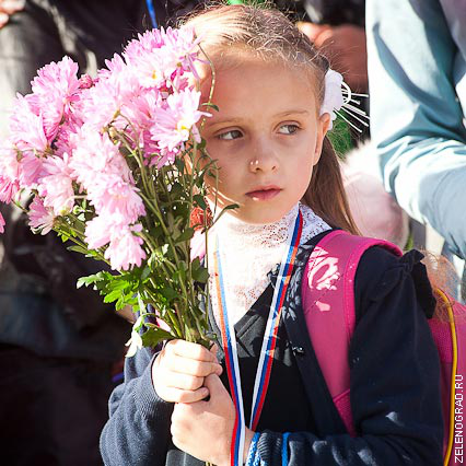 Живые дети вместо мертвых цветов