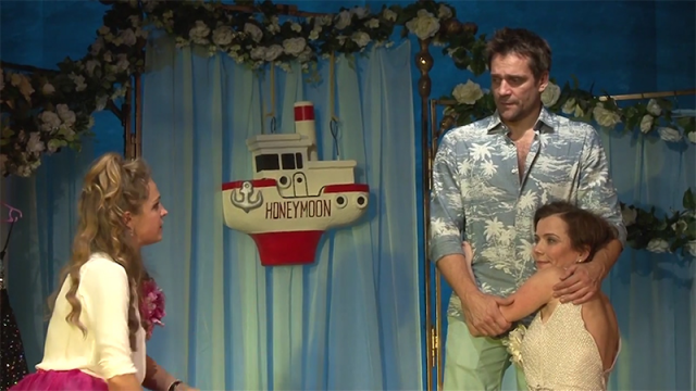 Трейлер к антрепризному спектаклю "Ловушка для новобрачных"