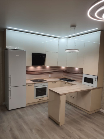 Кухня с фасадами МДФ эмаль