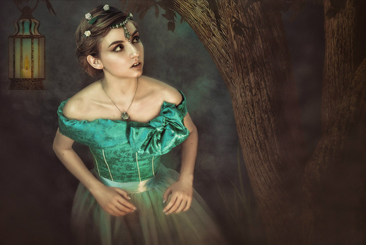 Девушка в лесу