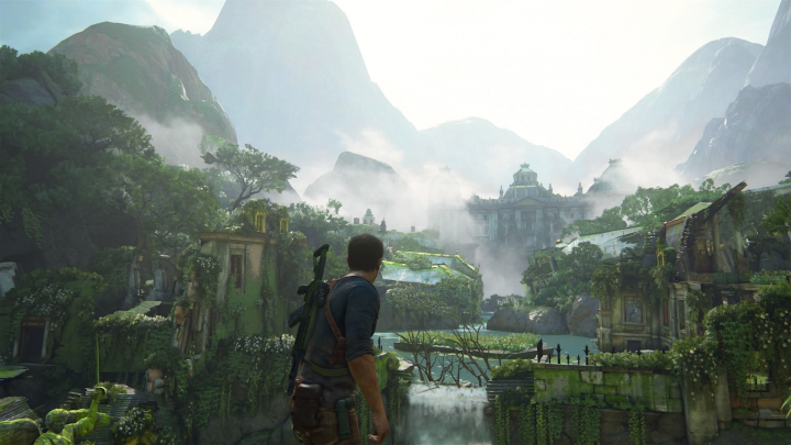 Меж трех огней