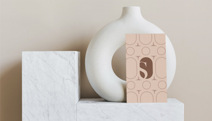 Логотип, паттерн и визитка для мастера маникюра