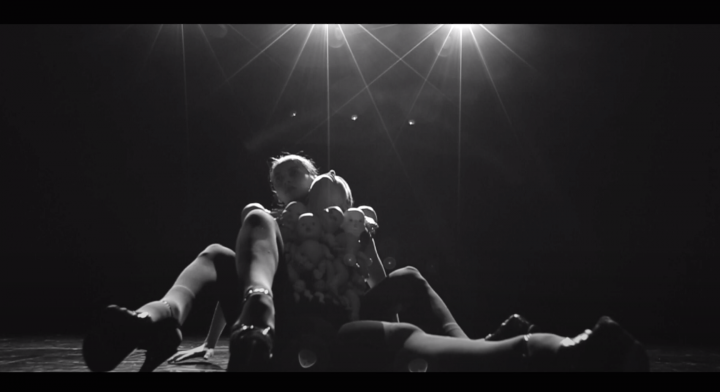 Трейлер к танцевальному спектаклю "Зеркало"