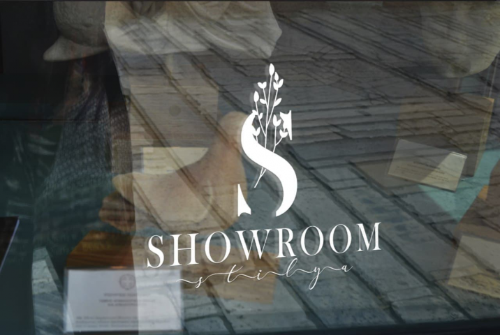 Реберендинг логотипа Showroom Stilya