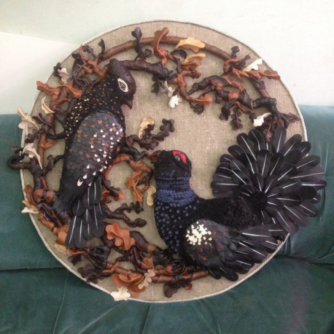 Декоративное панно из натуральной кожи "Глухари"