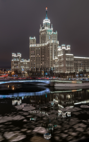 Фотосъемка архитектуры. Здание на Котельнической наб.