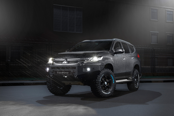Mitsubishi Pajero Sport III