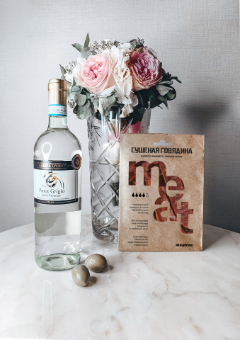 Упаковка мясных снэков