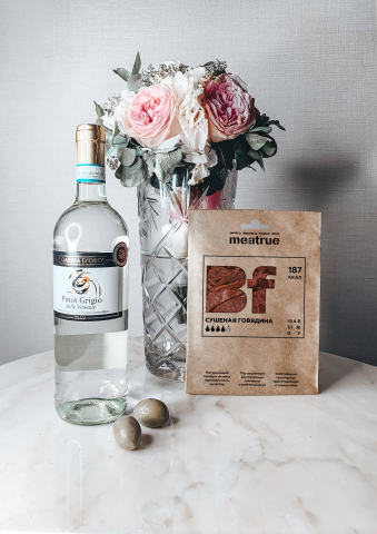 Упаковка мясных снэков