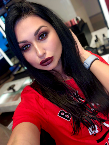 Вечерний образ в винных тонах