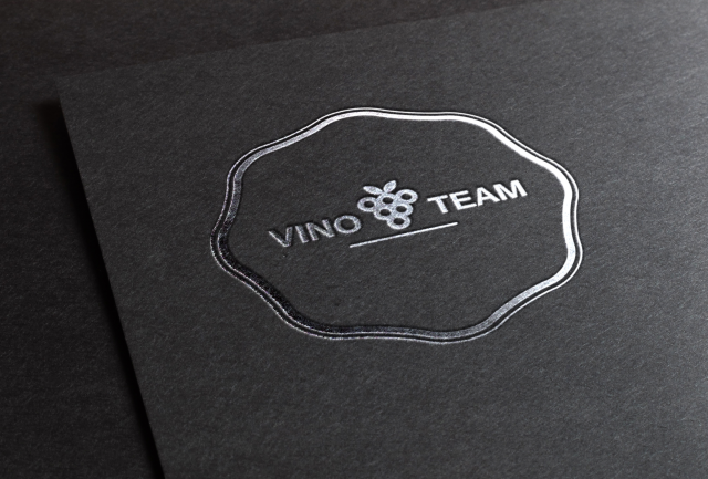 Логотип  "VINOTEAM"