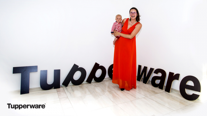 Для студии TUPPERWARE