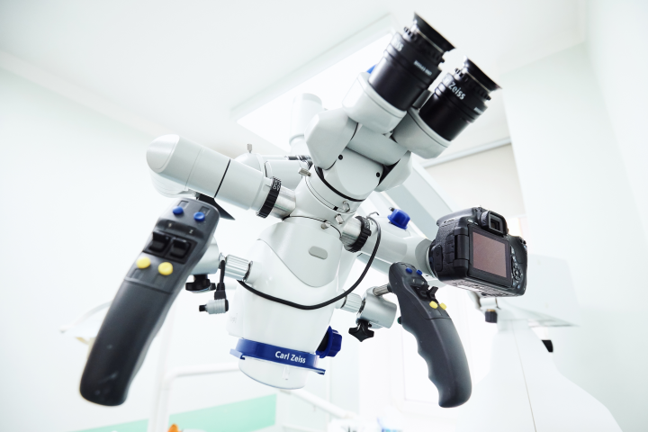 Стоматологический микроскоп