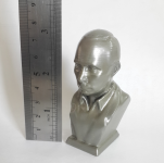 Бюст В. В. Путина
