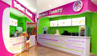 фудкорт "Yogurt Frenzy"