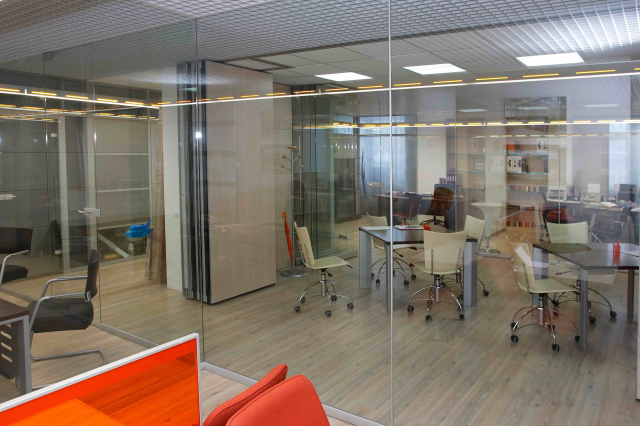 Интерьер офиса с трансформируемым пространством