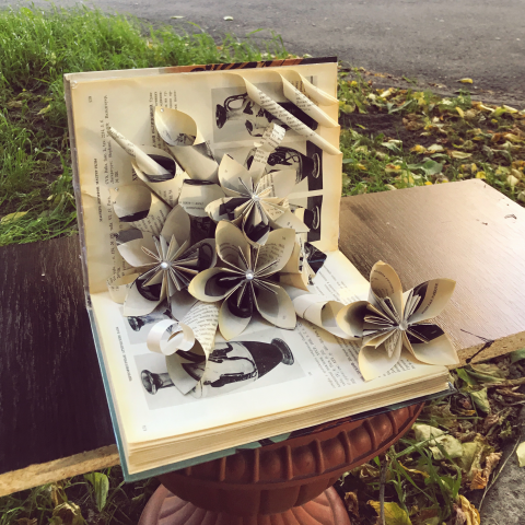 скульптура из книги