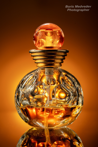 реклама парфюмерной продукции - женские духи Dolce Vita